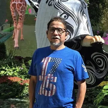 Manolo Calderon, The True Maids LLC